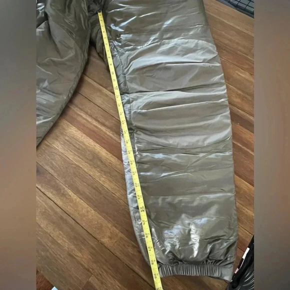 Patagonia micro puff army green pants full leg zip - Picture 8 of 9